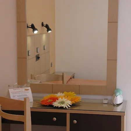 Hotel Ermioni 2*